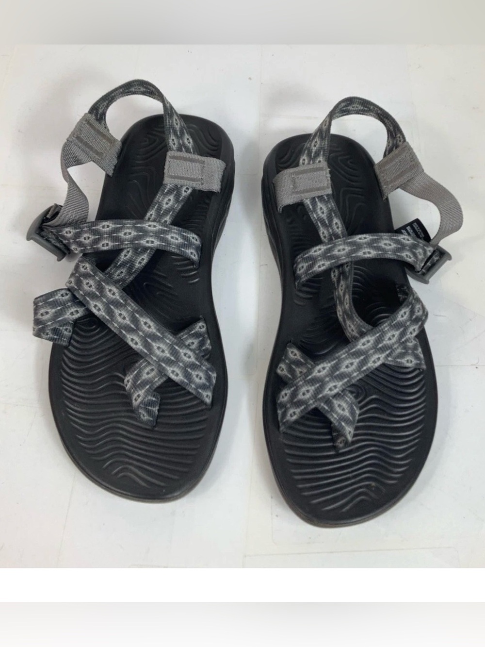 Chaco Womens ZCloud X2 Sandals Size 9 J09182 Grey Geometric Double Strap Toe Loo